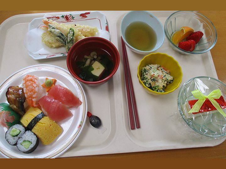 介護医療院　お誕生日会